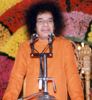 Sathya Sai Baba photo 3 cropped